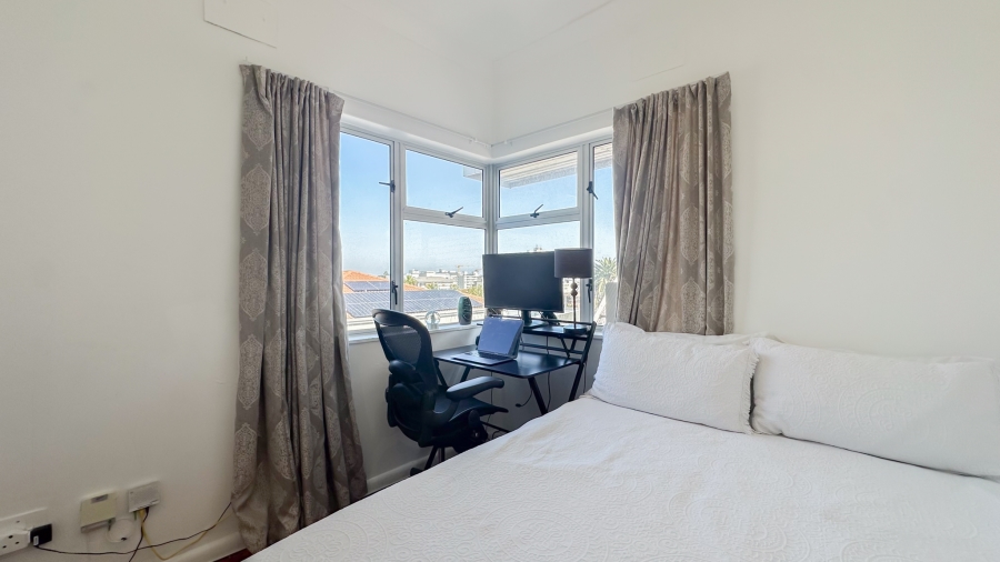 To Let 2 Bedroom Property for Rent in Sea Point Western Cape